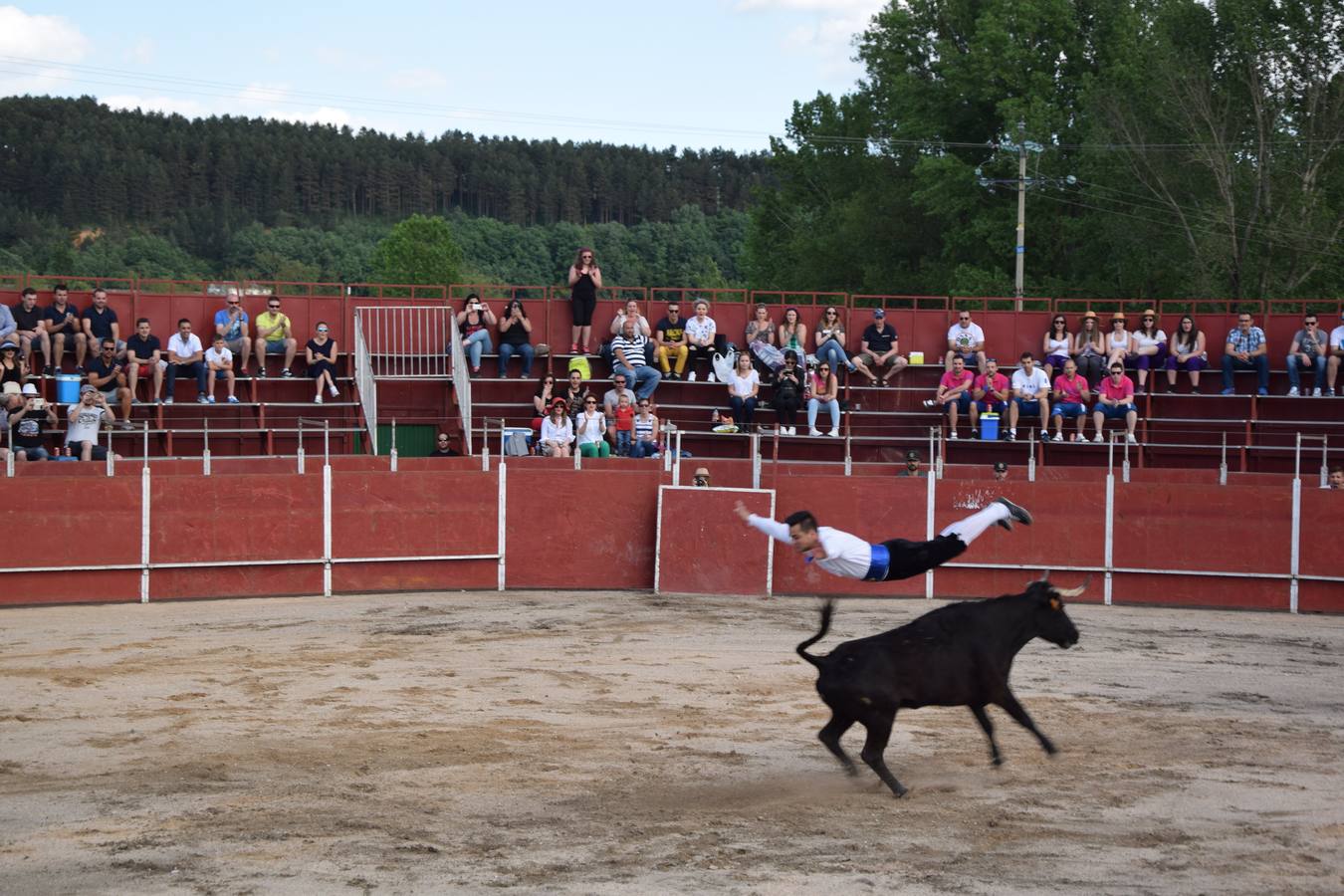 Espectáculo de recortes en las fiestas de Guardo