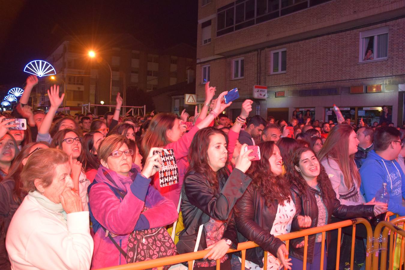 Multitudinario concierto del grupo colombiano Morat en las fiestas de Guardo (Palencia)
