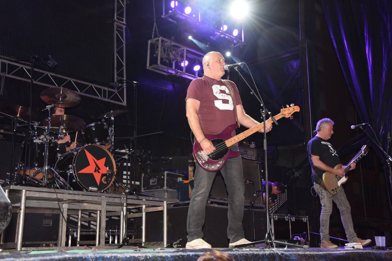 Concierto del grupo Reincidentes en las fiestas de Guardo