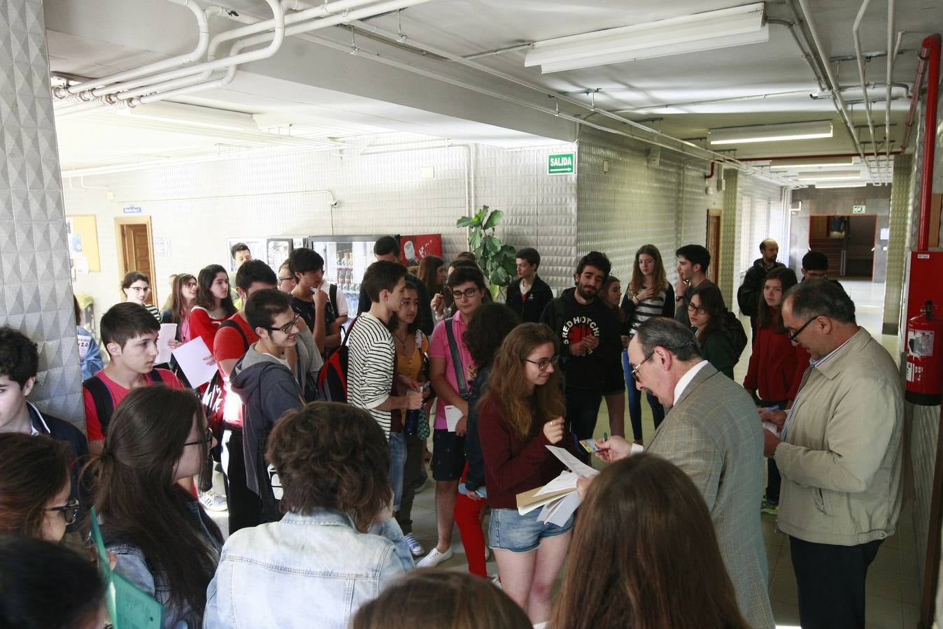 La última selectividad para las estudiantes salmantinos (2/2)