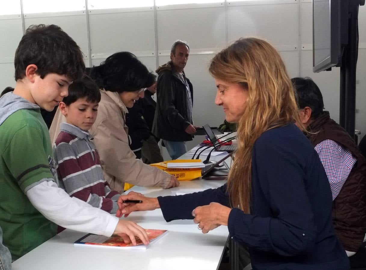 Ramón García presenta &#039;El Quijote en veintitantas letras&#039; en la Feria del Libro
