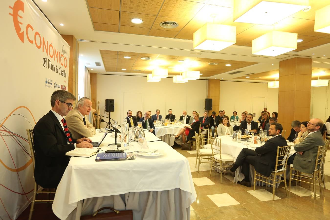 El exministro Josep Piqué en el Foro Económico de El Norte de Castilla en Salamanca