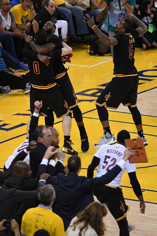 La victoria de los Cavaliers desata la locura en Cleveland