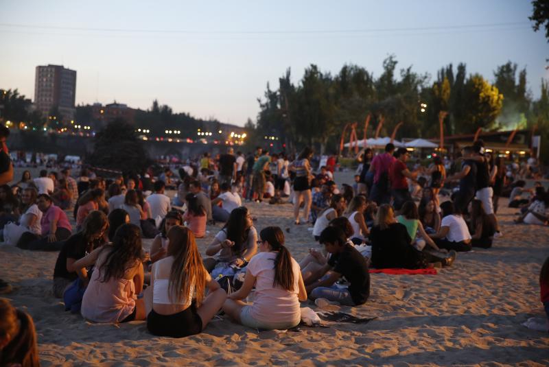 Noche de San Juan en la playa de Las Moreras de Valladolid