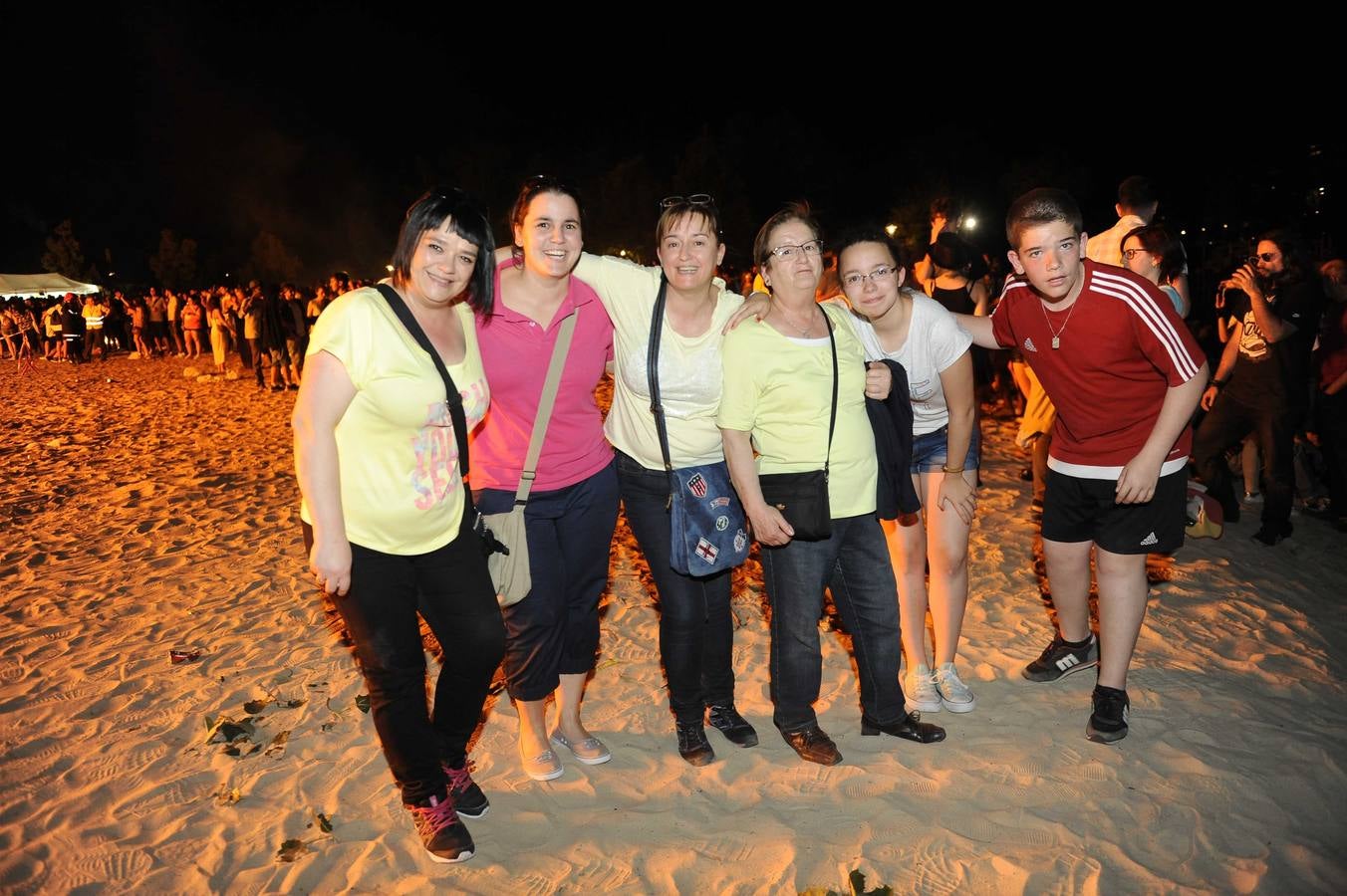 Noche de San Juan en la playa de Las Moreras de Valladolid (3/3)