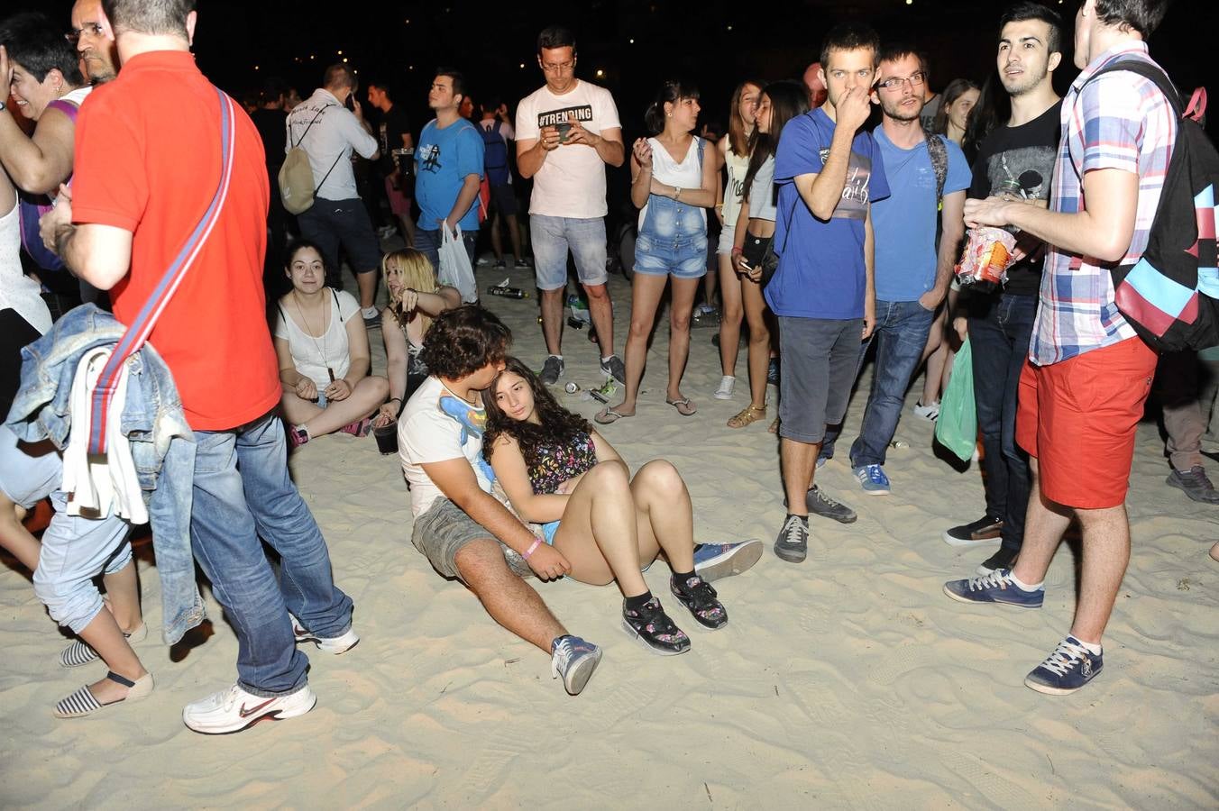 Noche de San Juan en la playa de Las Moreras de Valladolid (3/3)