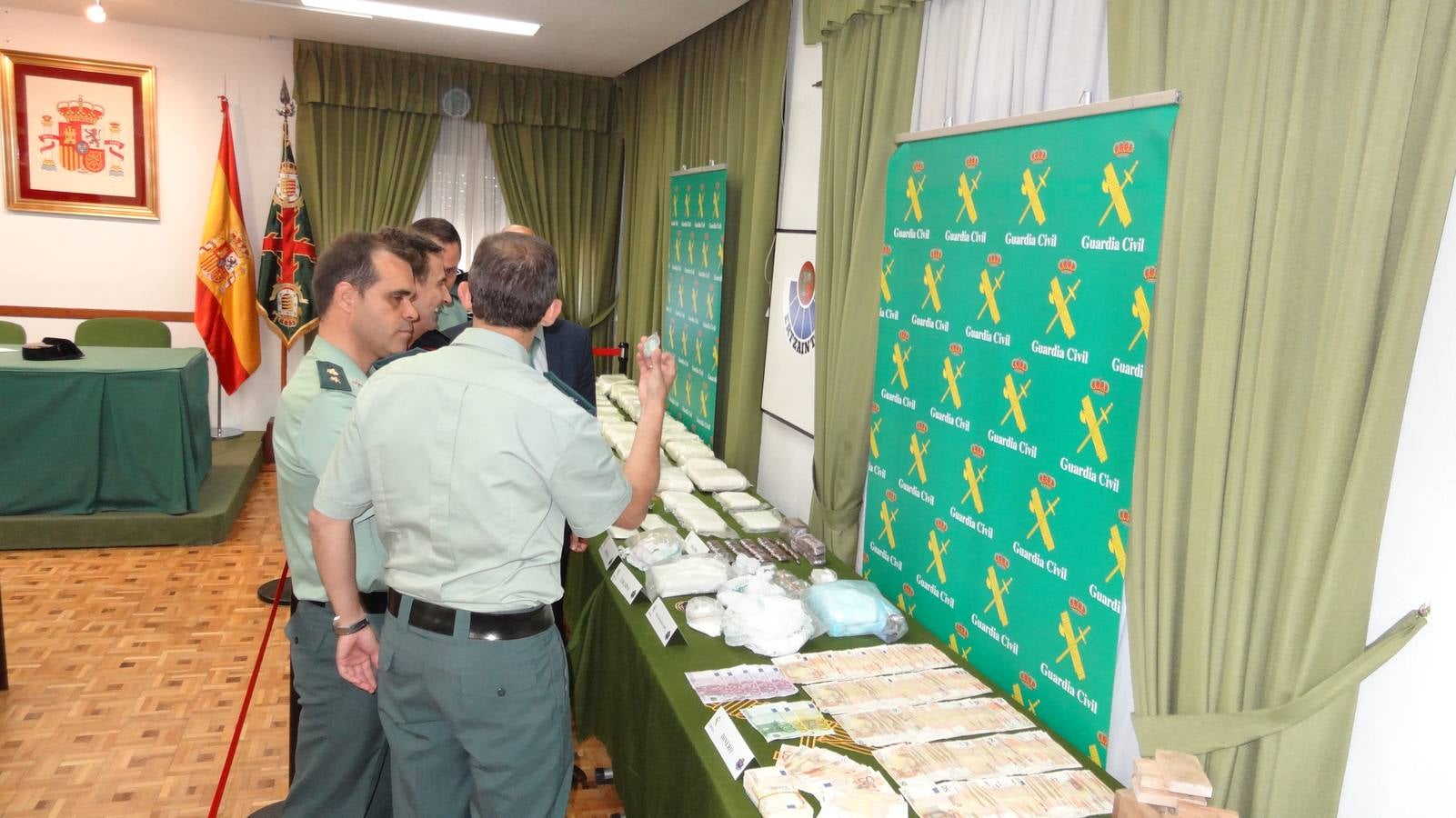 Material incautado en la mayor operación contra la distribución de drogas sintéticas en el noroeste de España