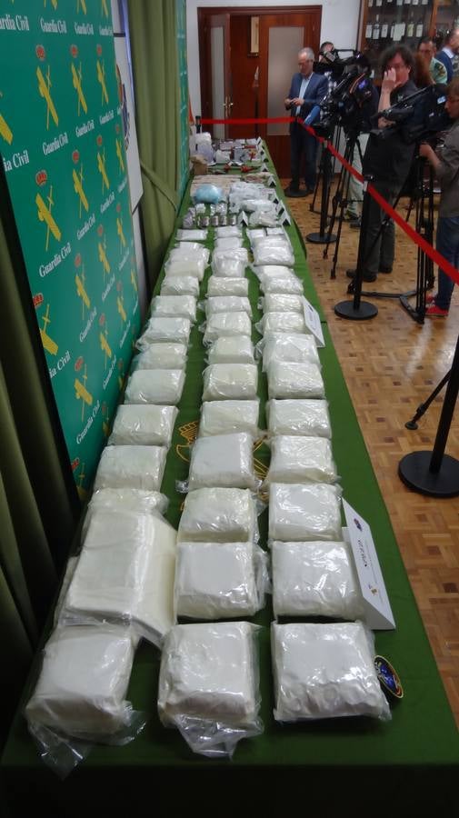 Material incautado en la mayor operación contra la distribución de drogas sintéticas en el noroeste de España