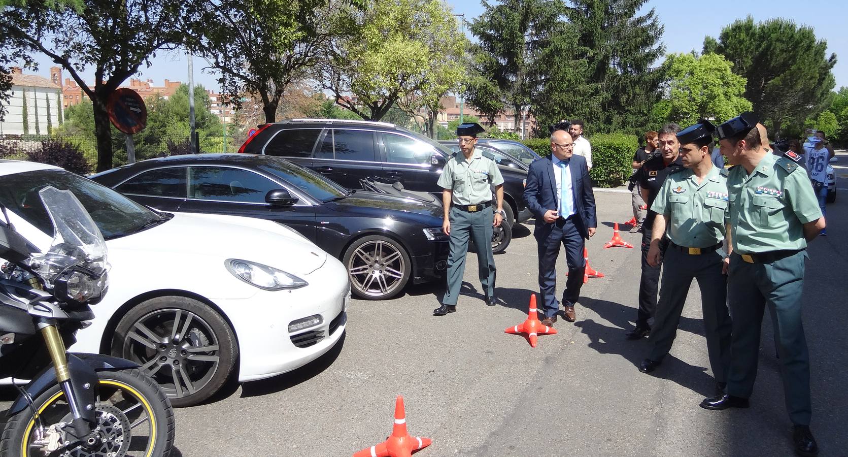 Material incautado en la mayor operación contra la distribución de drogas sintéticas en el noroeste de España