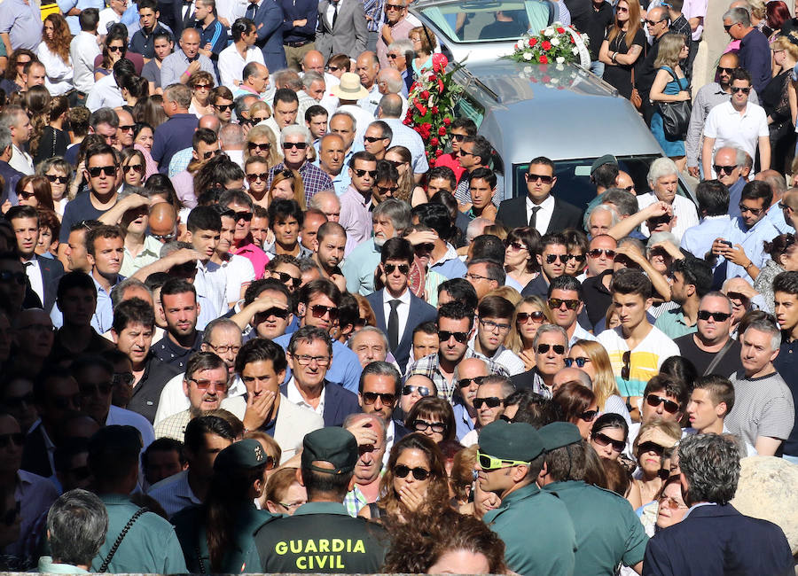 Funeral en Sepúlveda (Segovia) por el torero Víctor Barrio (1/2)