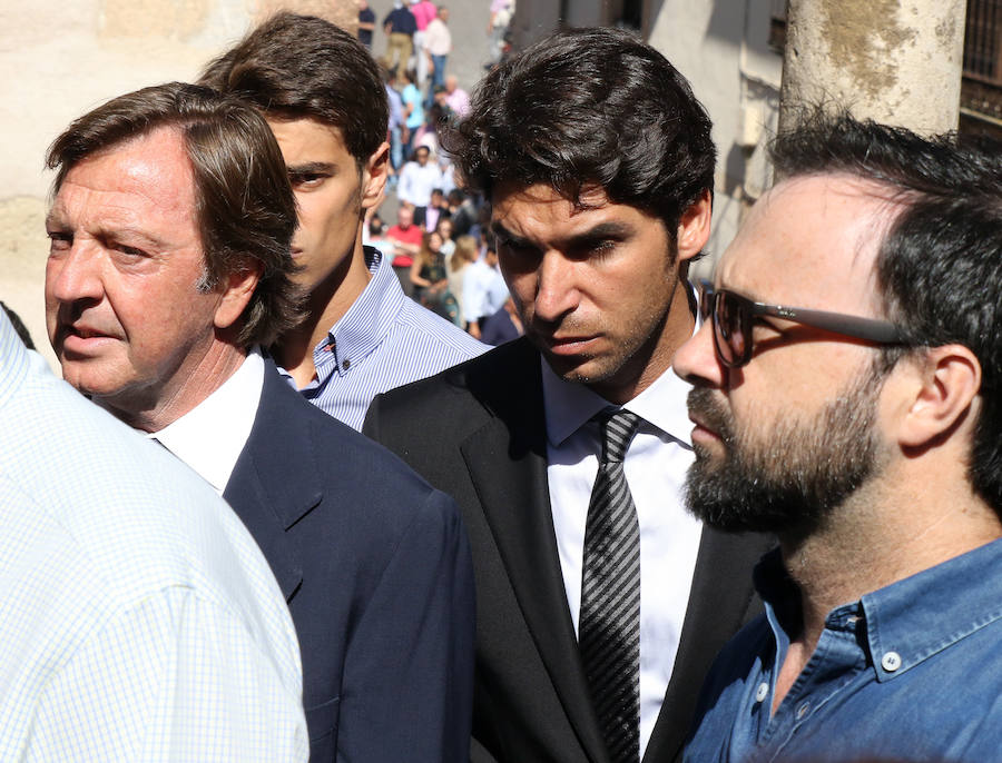 Funeral en Sepúlveda (Segovia) por el torero Víctor Barrio (1/2)