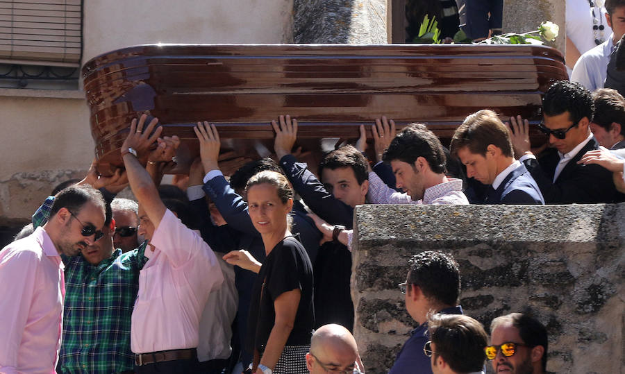 Funeral en Sepúlveda (Segovia) por el torero Víctor Barrio (2/2)