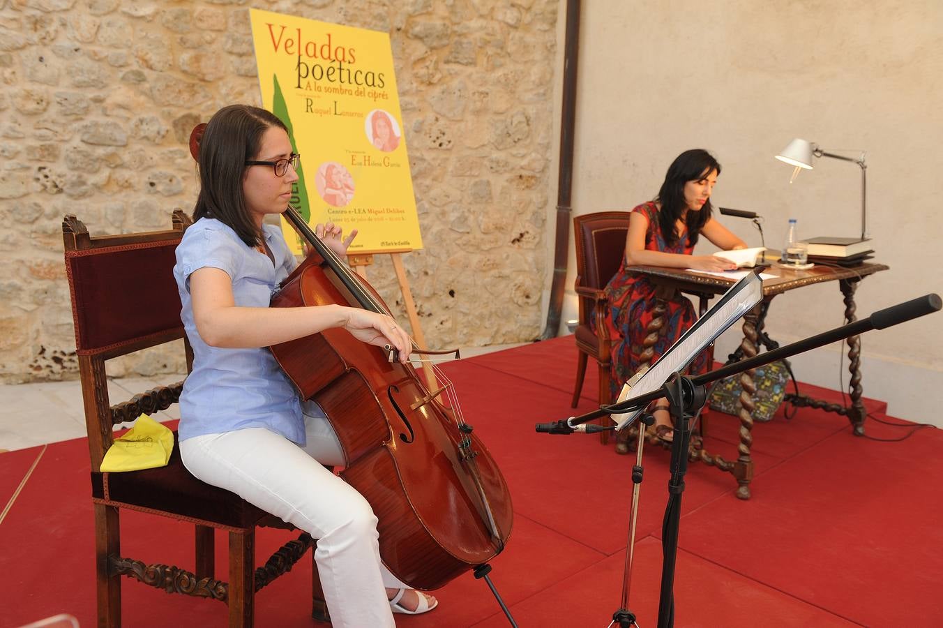 Raquel Lanseros protagoniza la quinta velada poética &#039;A la sombra del ciprés&#039;