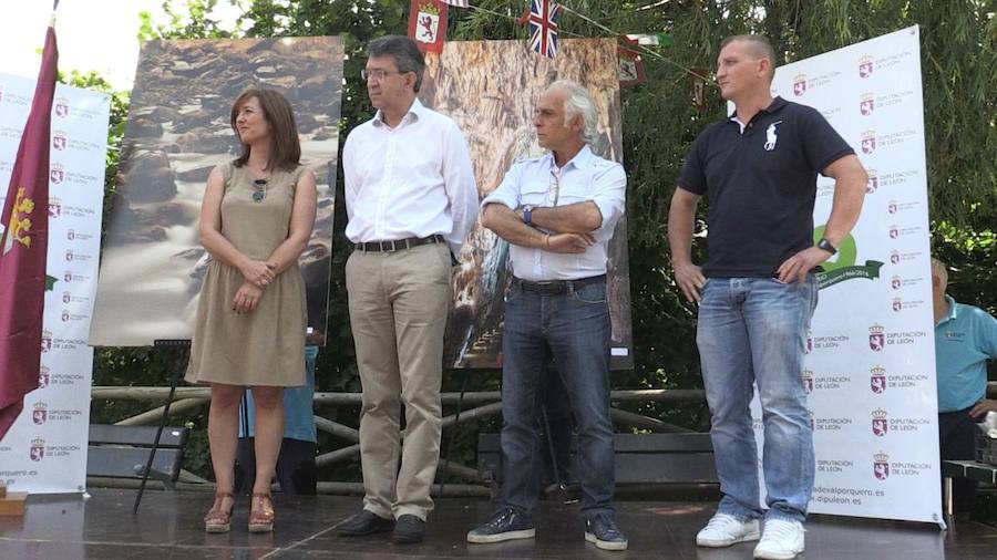 La Diputación de León rinde homenaje a los descubridores de las cuevas de Valporquero