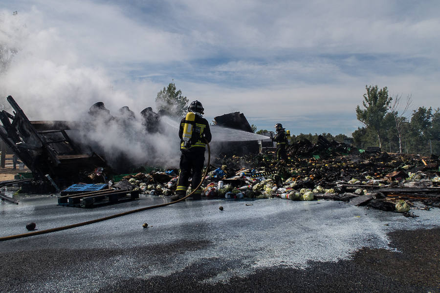 Incendio de un camión en la provincia de León