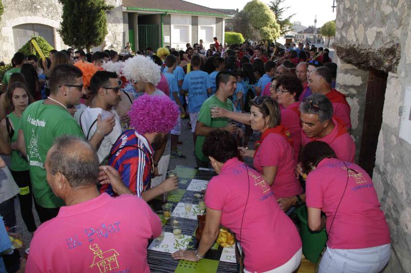 Fotos 1. Chupinazo y desfile de peñas en Campaspero