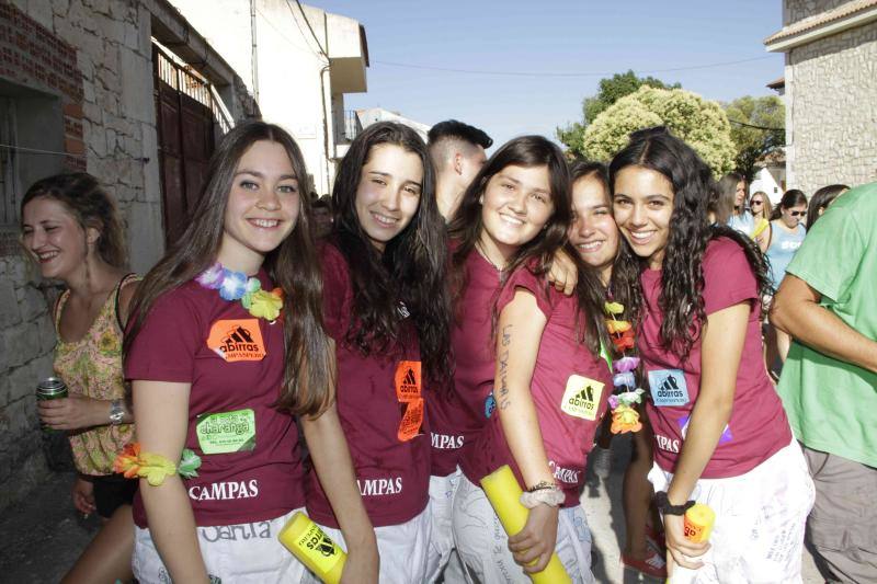 Fotos 2. Chupinazo y desfile de peñas en Campaspero