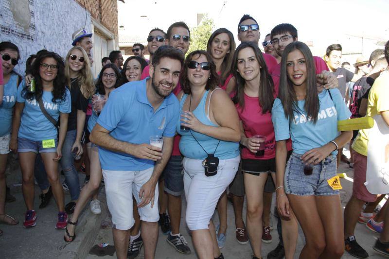 Fotos 2. Chupinazo y desfile de peñas en Campaspero