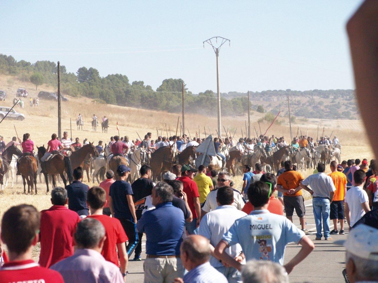 Encierro campero y probadilla en las fiestas de Íscar
