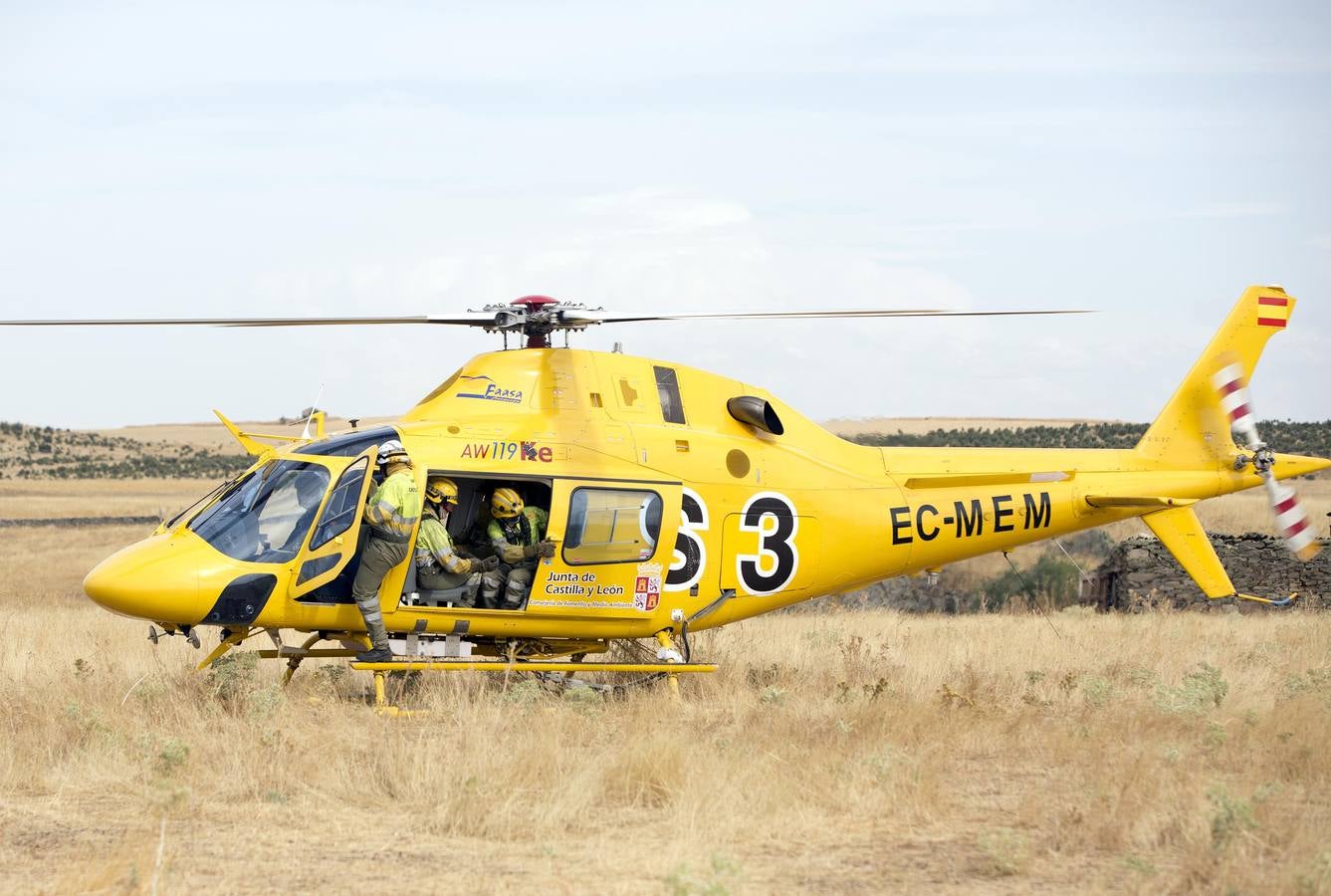 Un incendio declarado en la zona de Aldeagallega sorprende a los vecinos de Miranda de Azán y Aldeatejada (Salamanca)