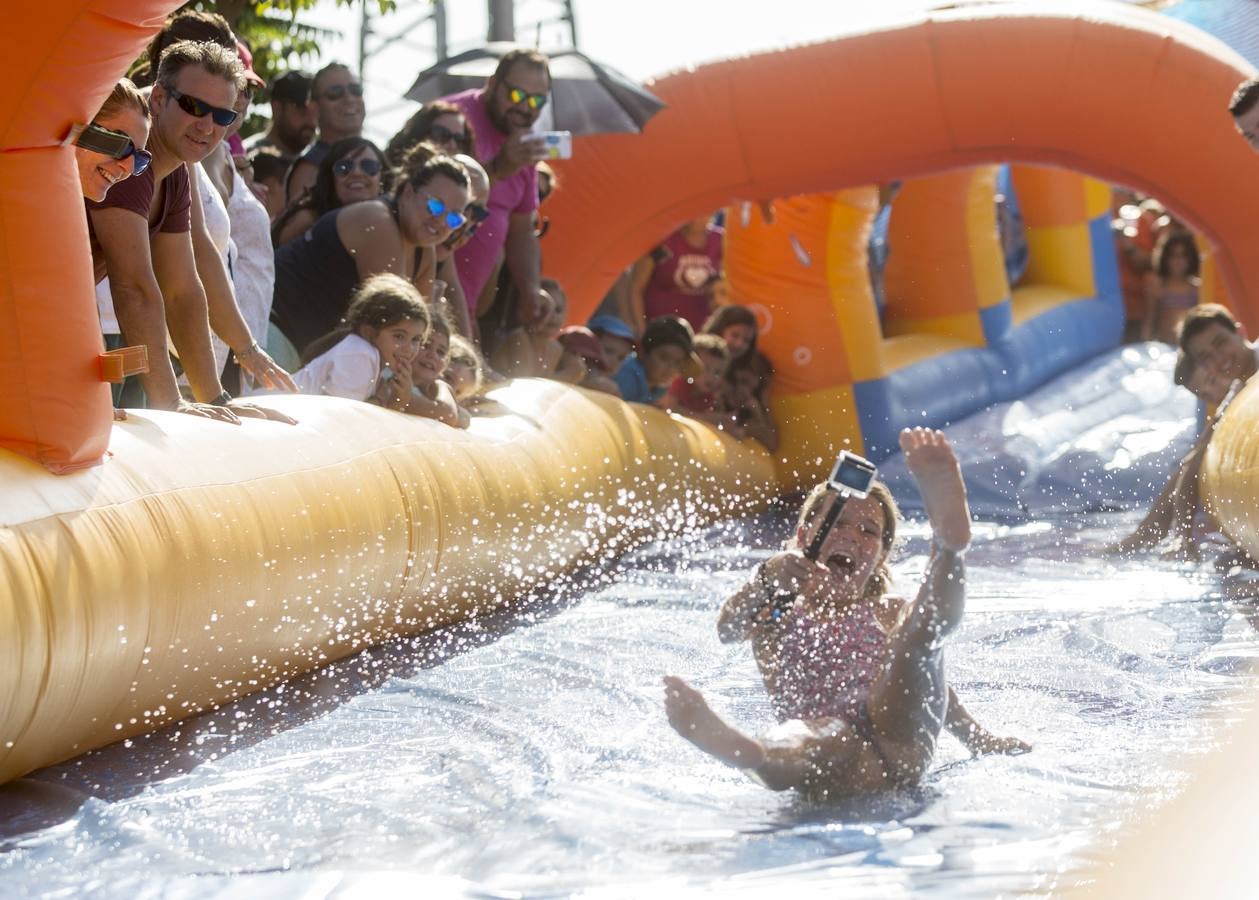 Carrera de autos locos en las fiestas de Viana de Cega