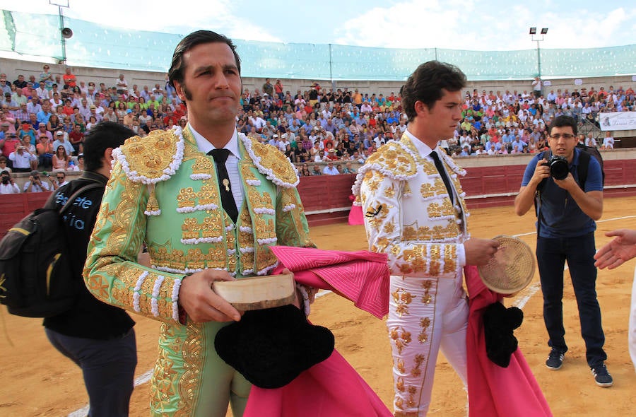 Corrida en Cantalejo en honor a Víctor Barrio (2/2)