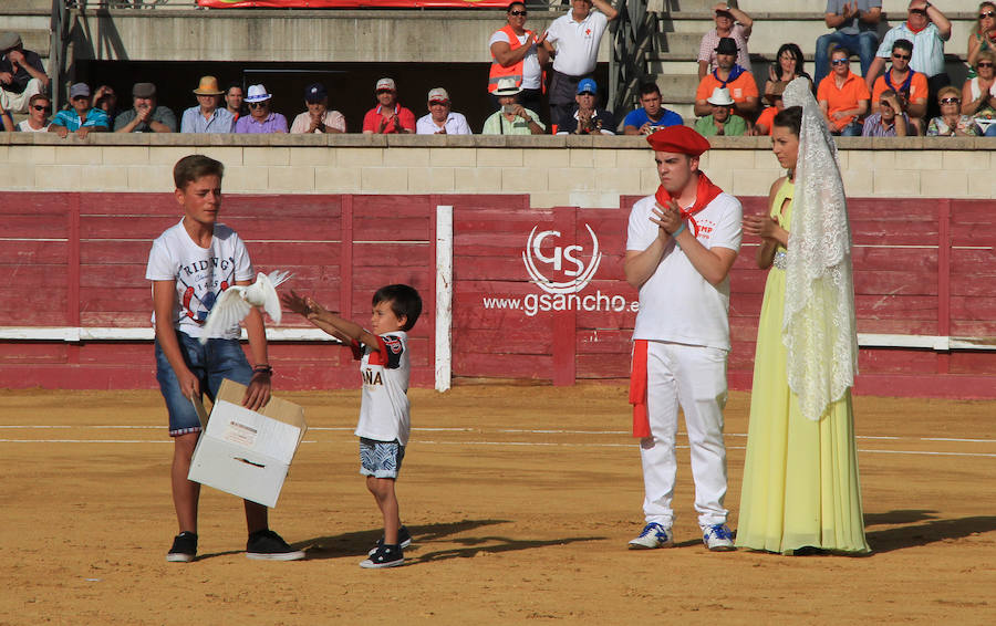 Corrida en Cantalejo en honor a Víctor Barrio (2/2)