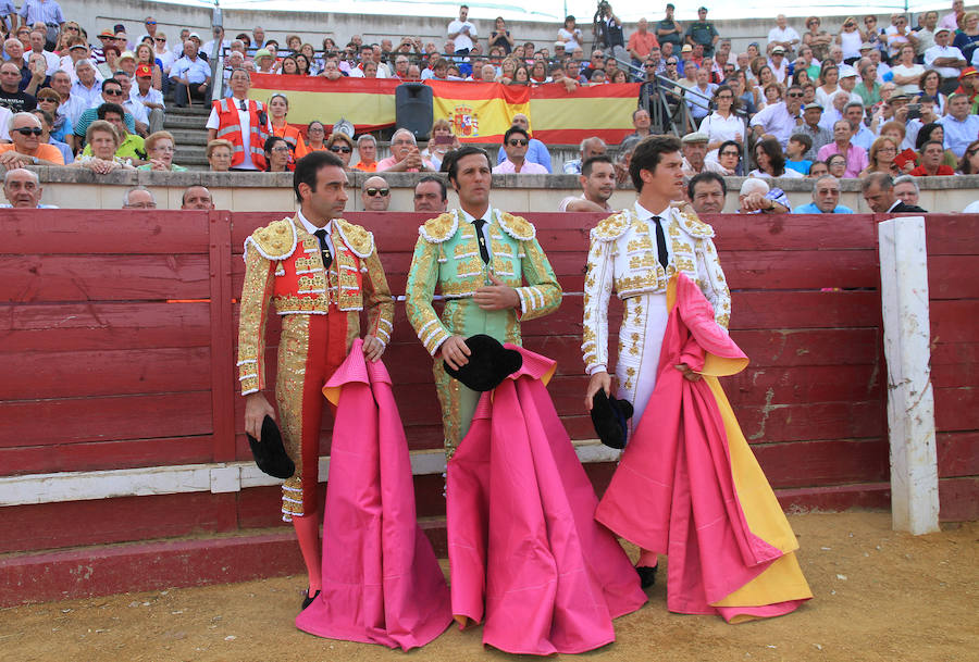 Corrida en Cantalejo en honor a Víctor Barrio (2/2)