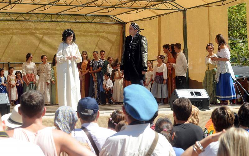 Sábado por la mañana en la Feria Renacentista de Medina del Campo (Valladolid)