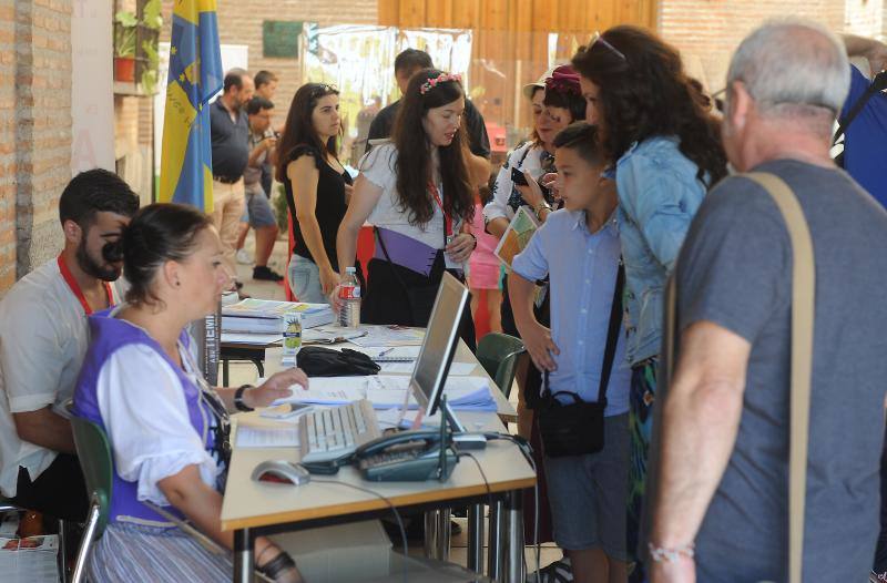 Sábado por la mañana en la Feria Renacentista de Medina del Campo (Valladolid)