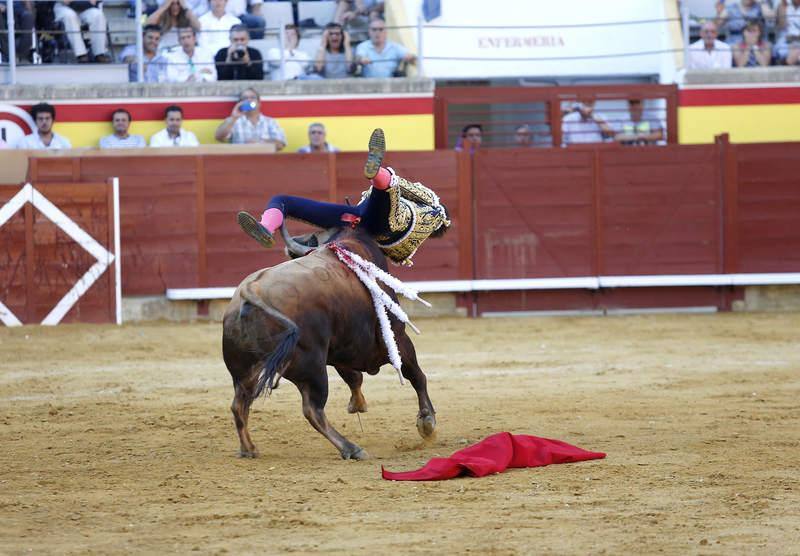 Cogida a Roca Rey en Palencia