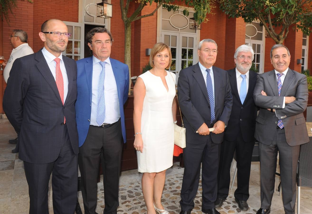 Parte del equipo de Acor. José María Zarandieta, Mario García Arias, María Ángeles Aragón, Ignacio Lamas, José Luis Álvarez y Carlos Rico (presidente).