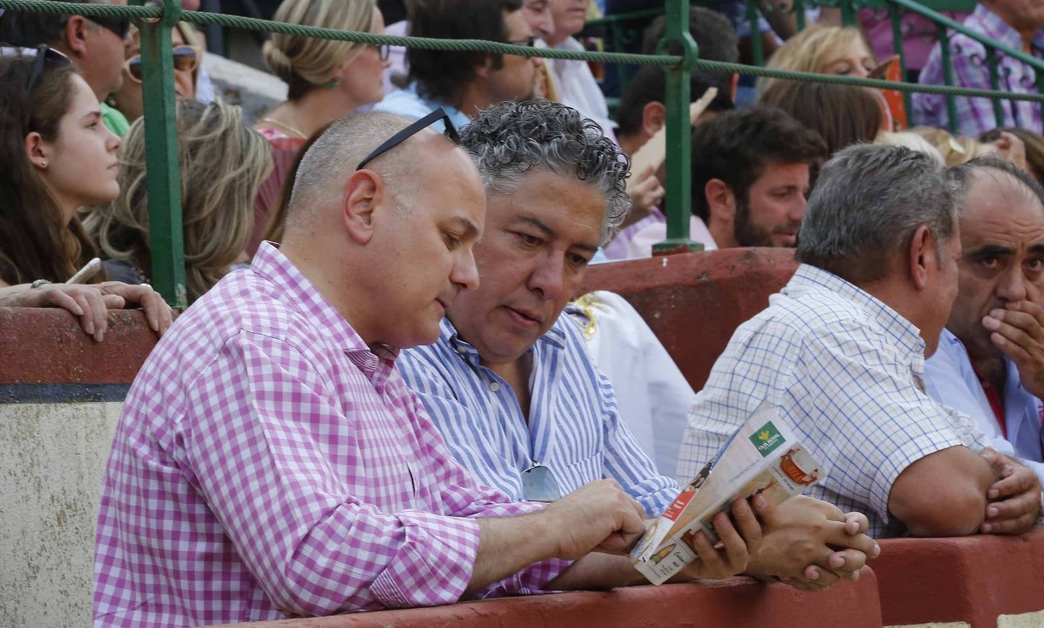 El subdelegado del Gobierno, Luis Antonio Gómez, y el secretario de Estado Tomás Burgos.