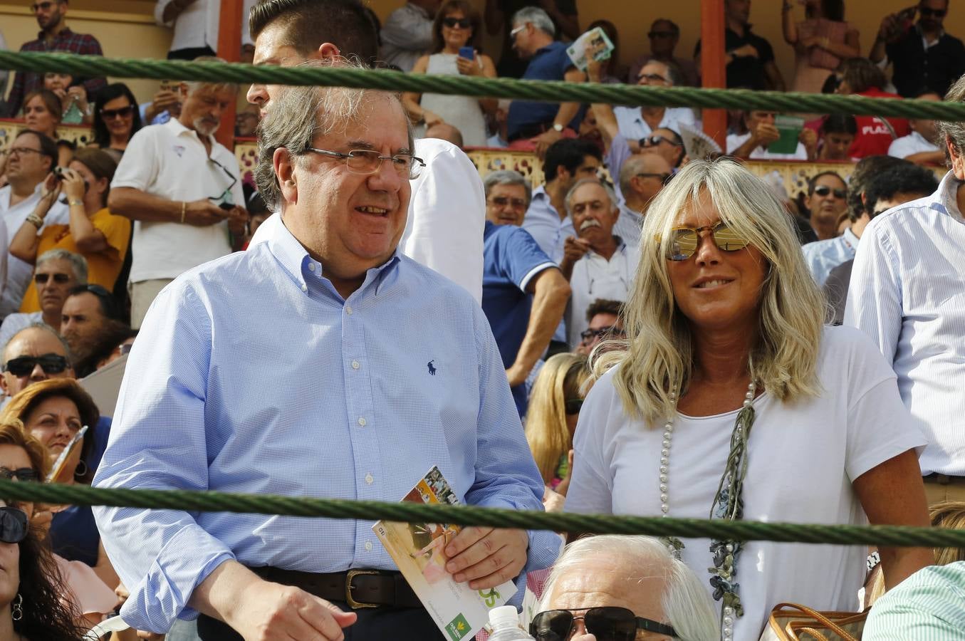 Juan Vicente Herrera, presidente de la Junta de Castilla y León, con su novia, Marisol.