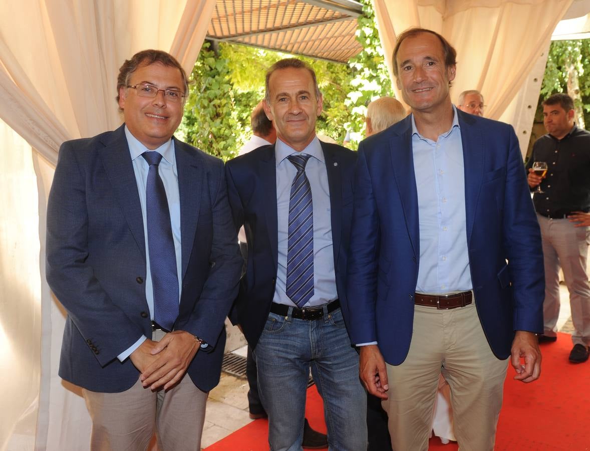 Celso Varela, Francisco Villameriel y Jesús López, de Distribuciones Papiro.