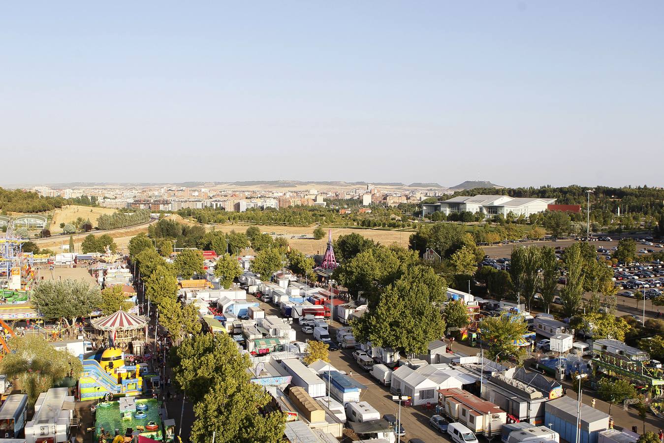 Diversión en el Real de la Feria