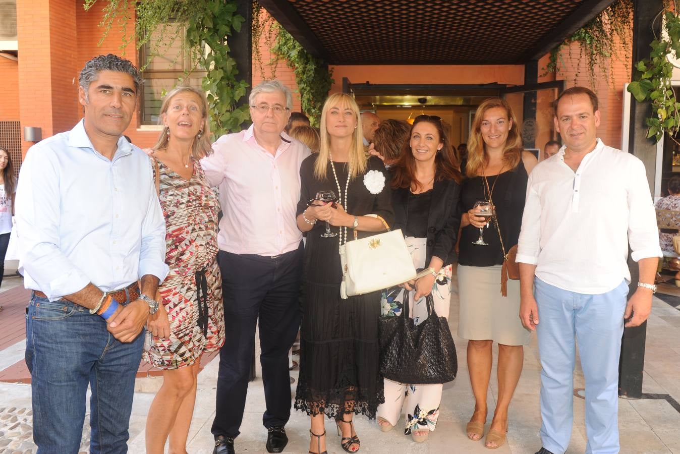 Alberto Plaza (alcalde de Simancas), Mar Fernández (UVA), el catedrático Alejandro Menéndez, Olga Álvarez, Ana Díaz de Mera, Nuria Pérez y Valentín Cantalapiedra.