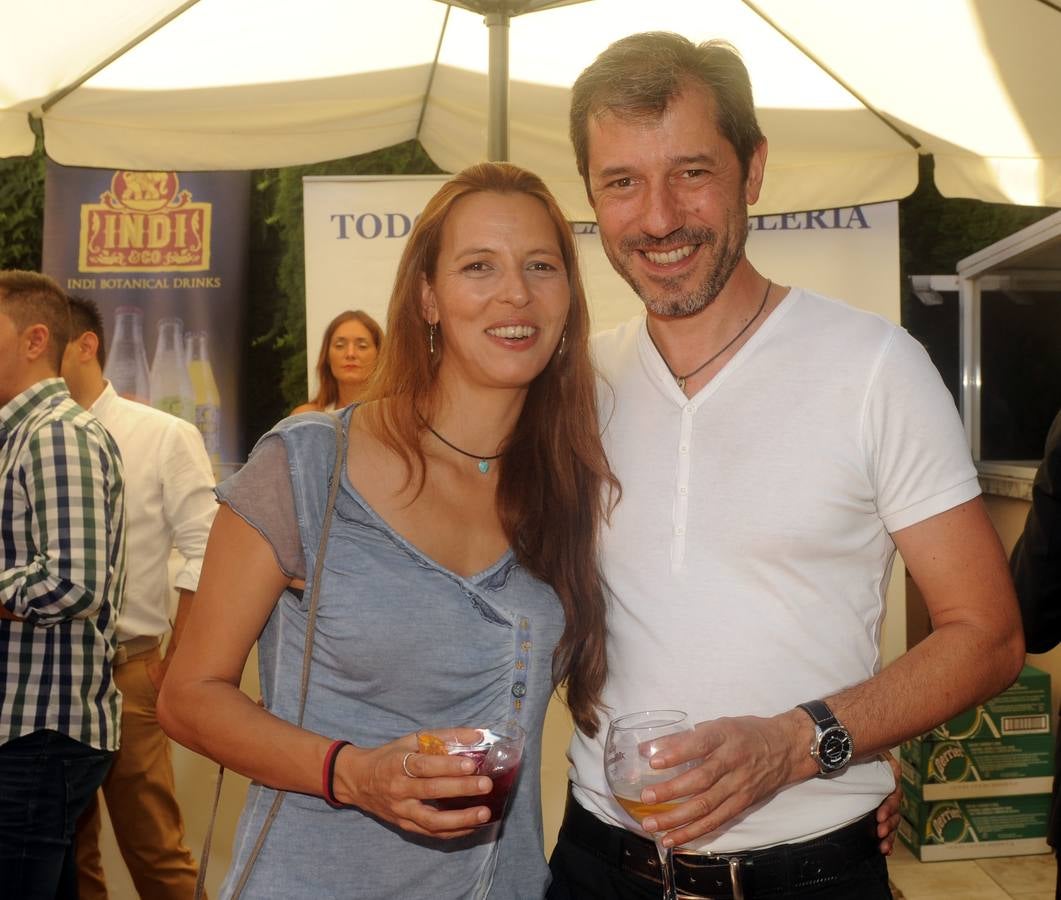 Marta Arranz y el productor cinematográfico Roberto Lozano.