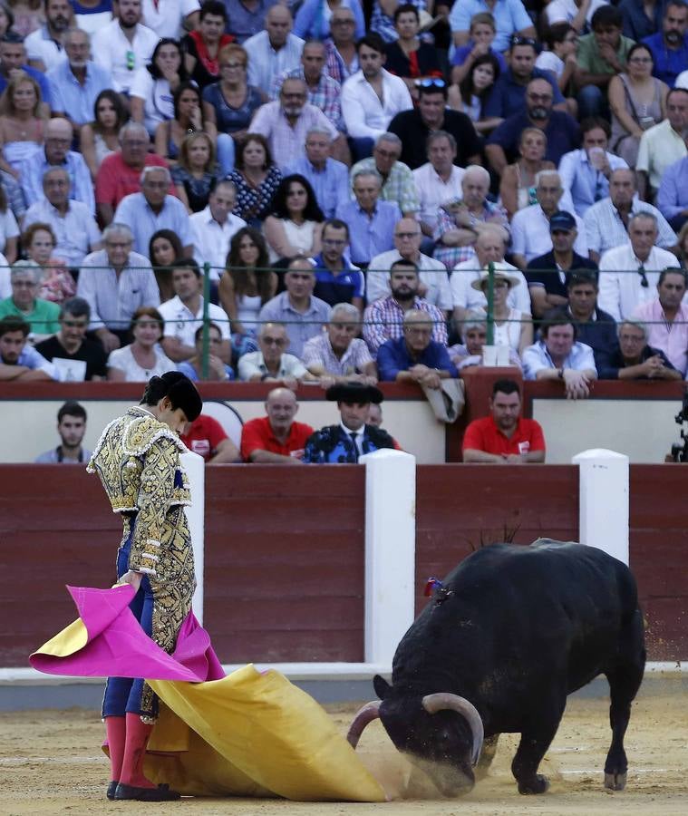 Corrida de toros en Valladolid con Morante de la Puebla, Sebastián Castella y López Simón