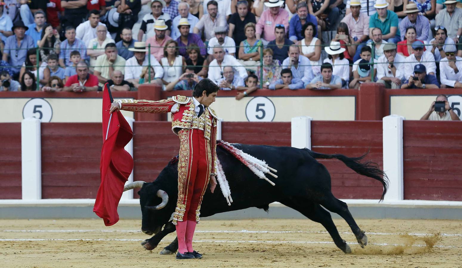 Corrida de toros en Valladolid con Morante de la Puebla, Sebastián Castella y López Simón