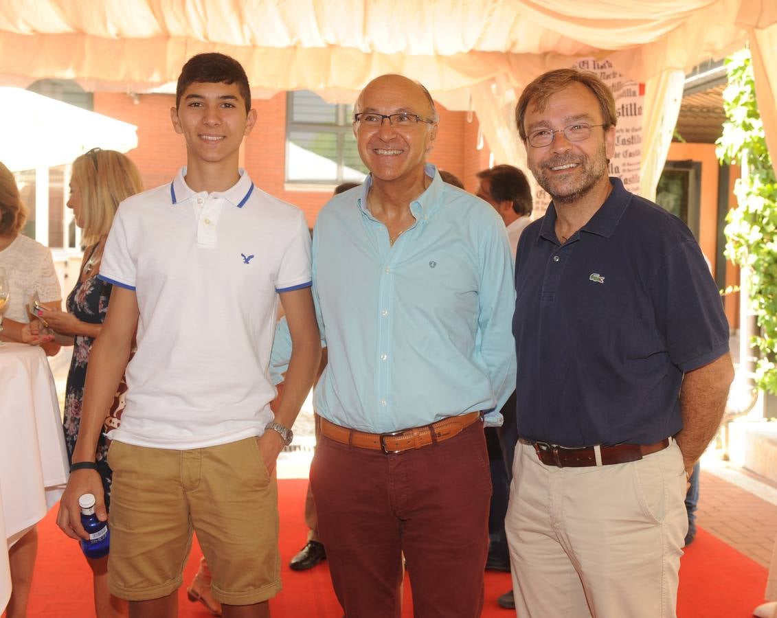 Rodrigo Ruiz, el vipresidente primero de las Cortes, Ramiro Ruiz Medrano (PP), y David Frontela, su asesor en el Parlamento autonómico.