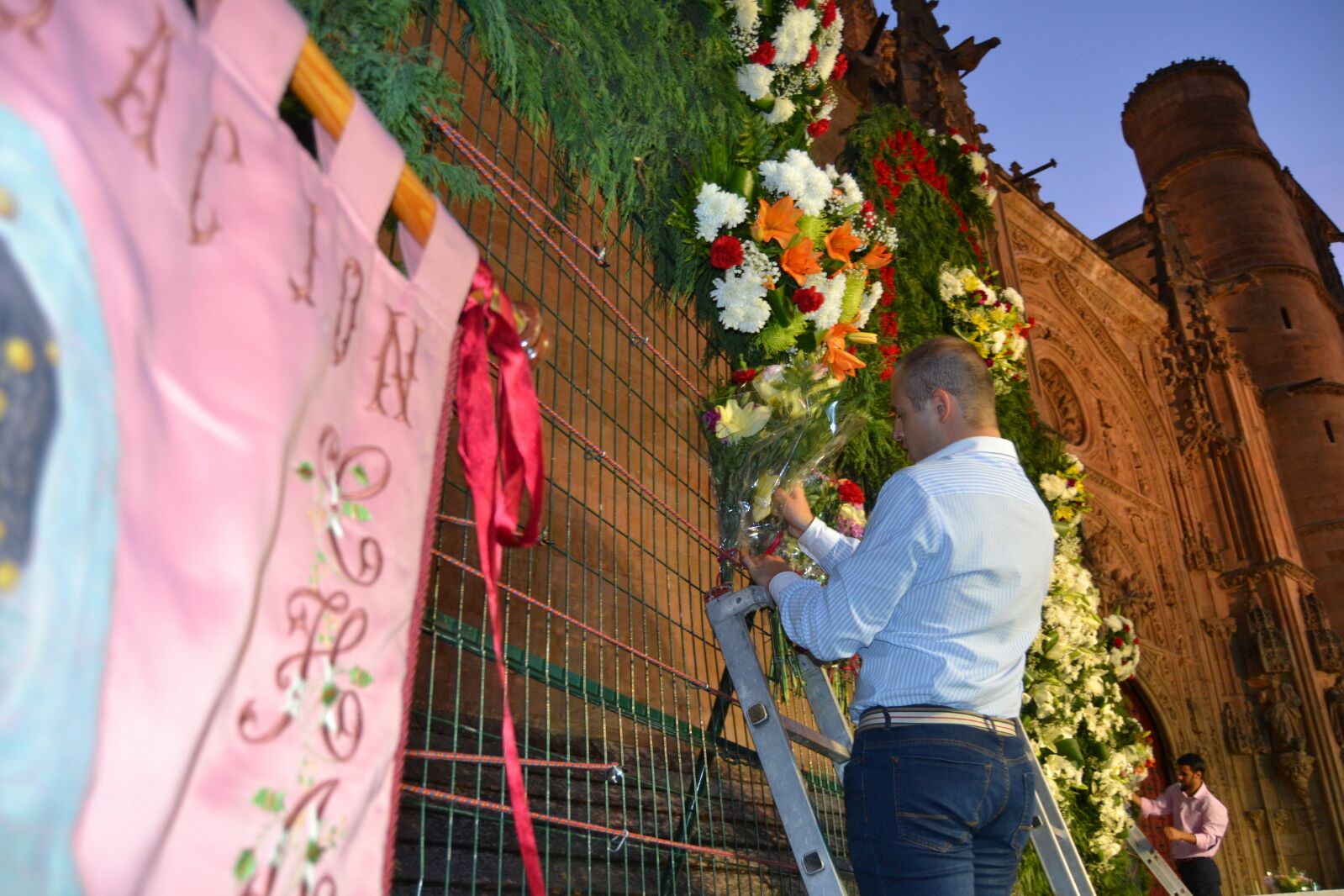 Ofrenda floral a la Virgen de la Vega de Salamanca