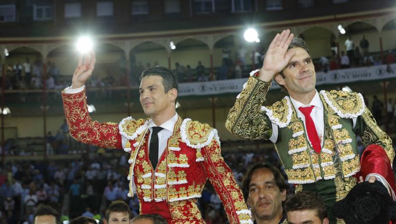 Corrida de Toros de José Tomás y José María Manzanares en Valladolid (1/2)