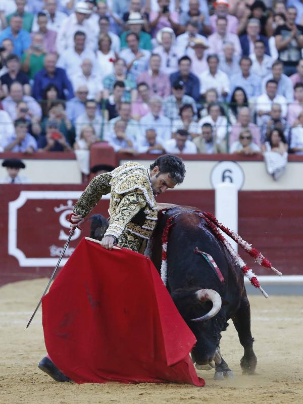 Corrida de Toros de José Tomás y José María Manzanares en Valladolid (1/2)