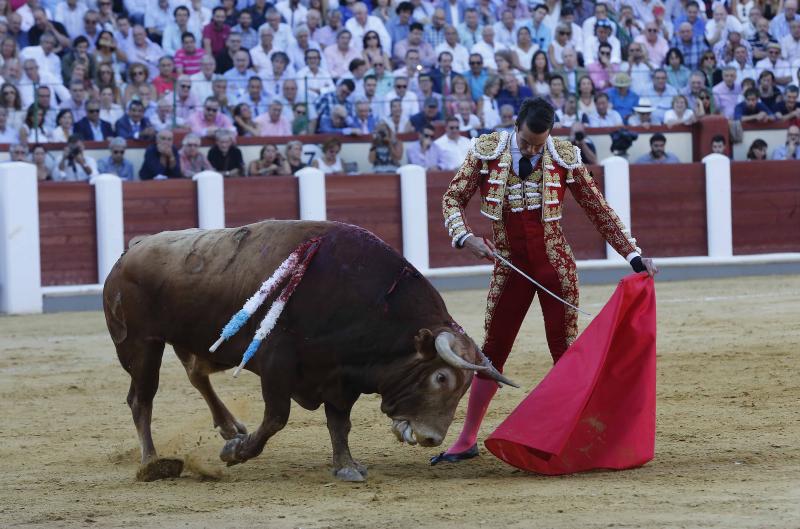 Corrida de Toros de José Tomás y José María Manzanares en Valladolid (2/2)