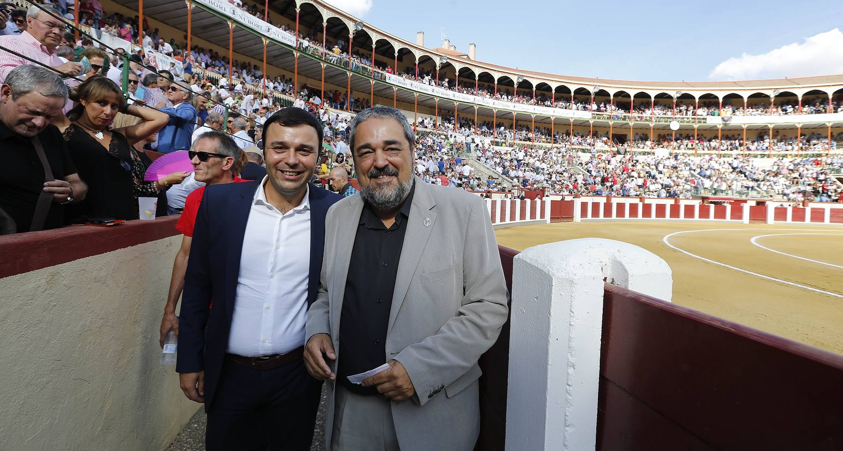 Público asistente a la corrida de toros de José Tomás en Valladolid