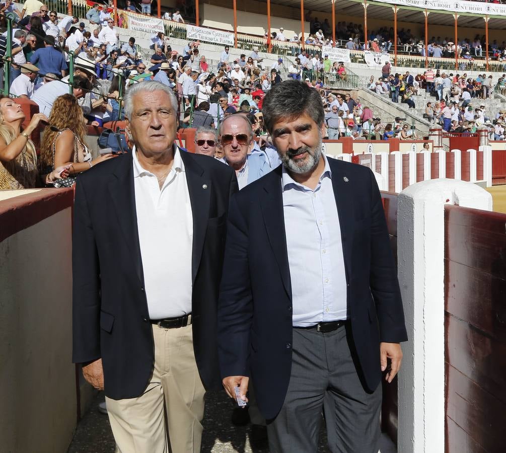 Público asistente a la corrida de toros de José Tomás en Valladolid