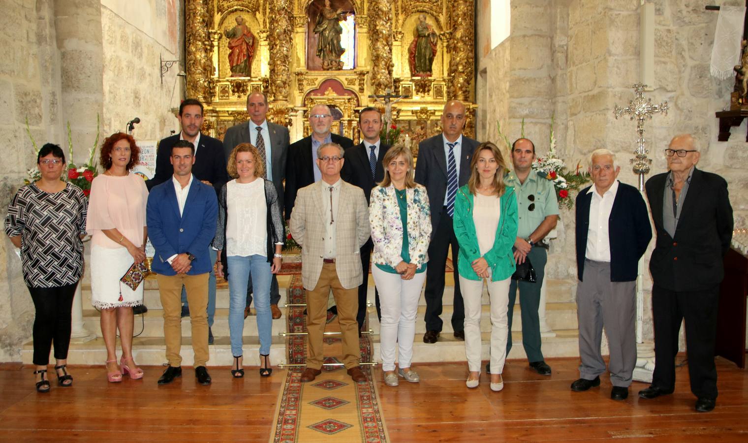 Los vecinos de Villaviudas festejan al Bendito Cristo de los Milagros
