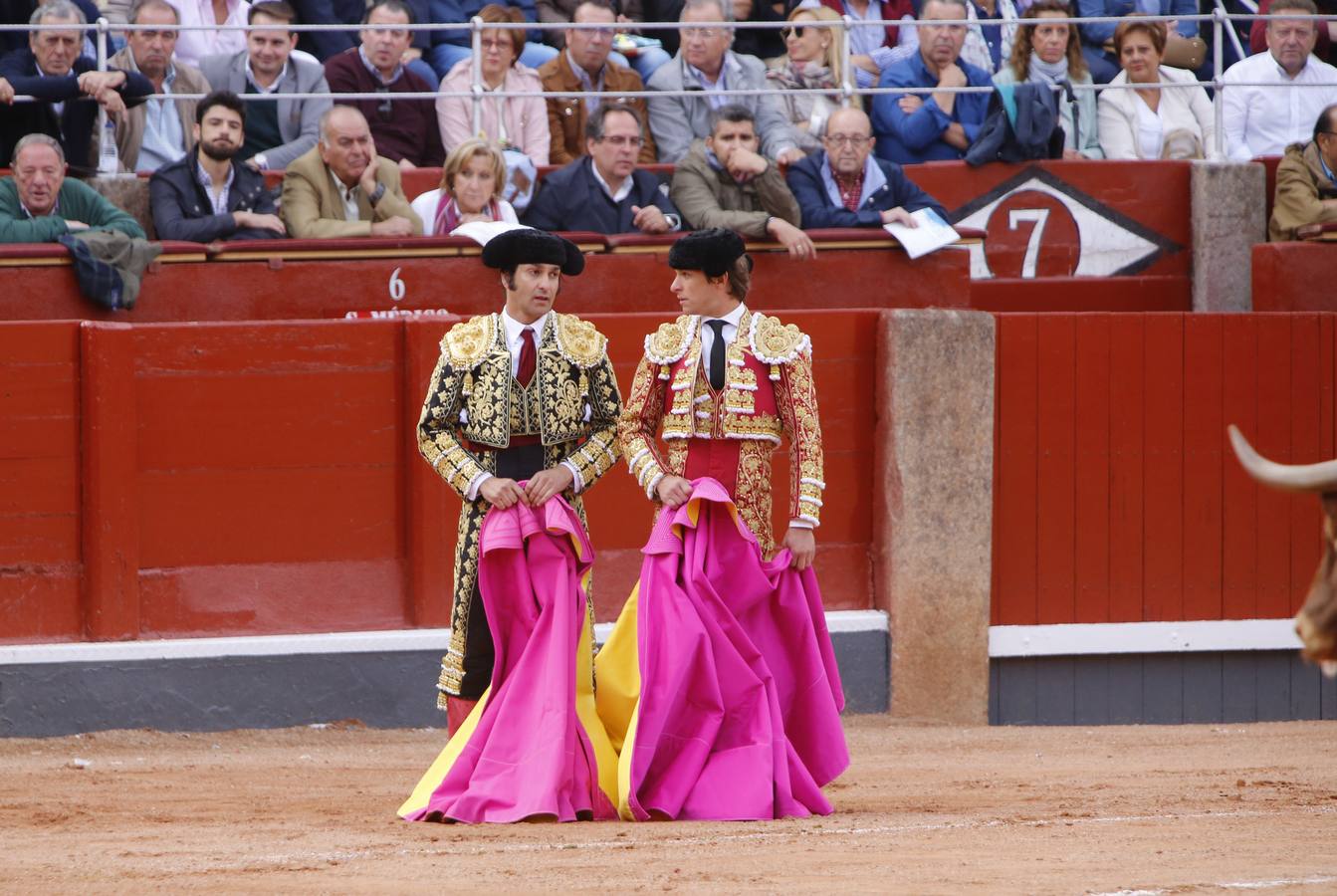 Morante de la Puebla, El Juli y Juan del Álamo, en la cuarta corrida de toros de la Feria de Salamanca