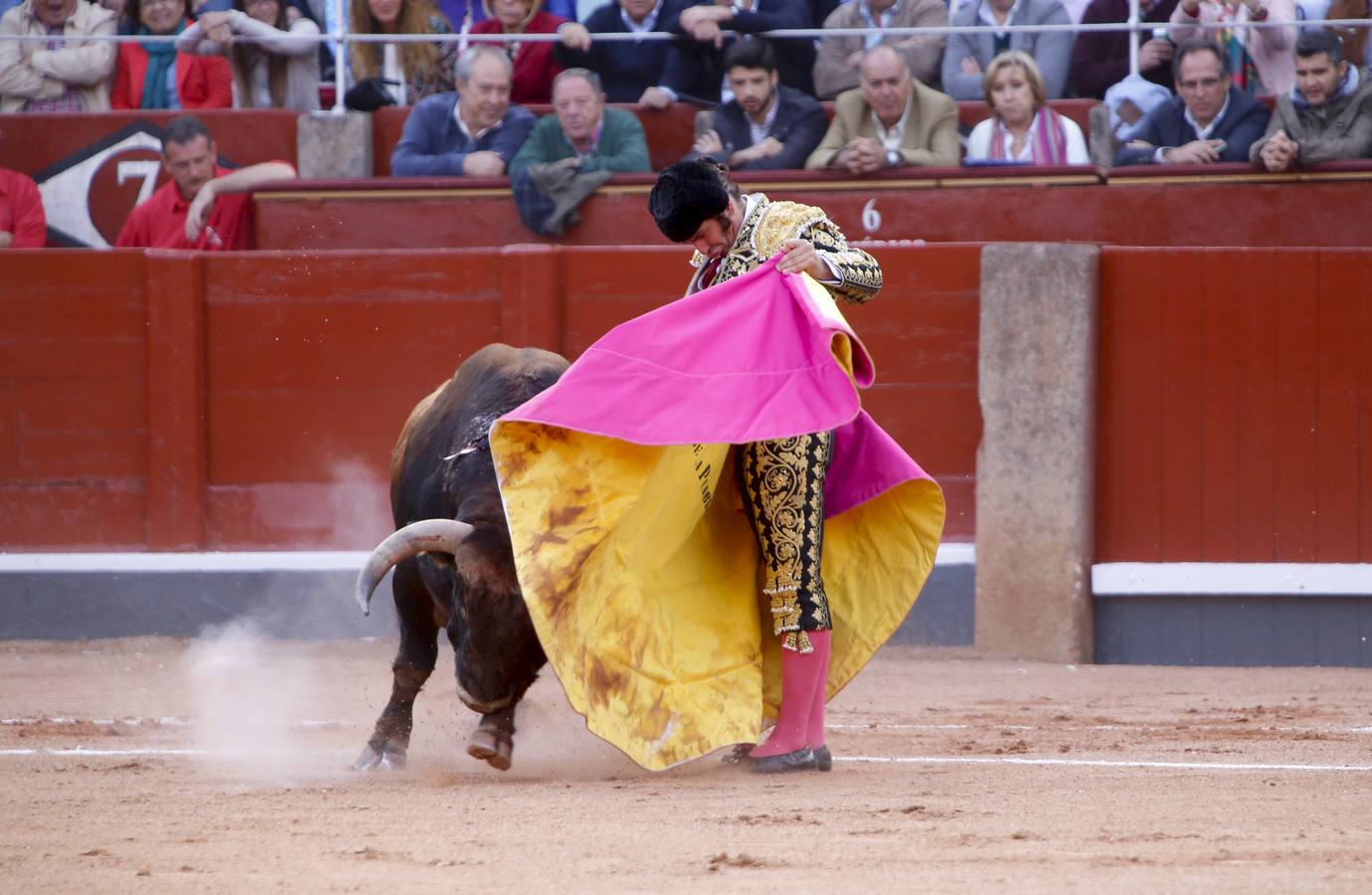 Morante de la Puebla, El Juli y Juan del Álamo, en la cuarta corrida de toros de la Feria de Salamanca